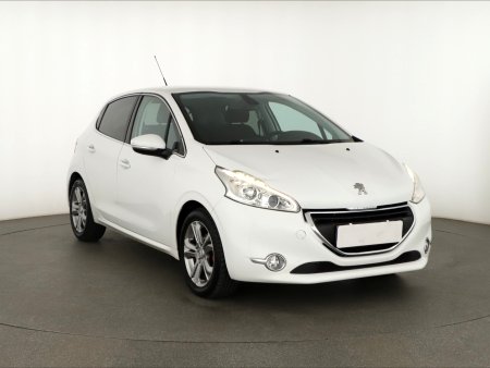 Peugeot 208, 2015