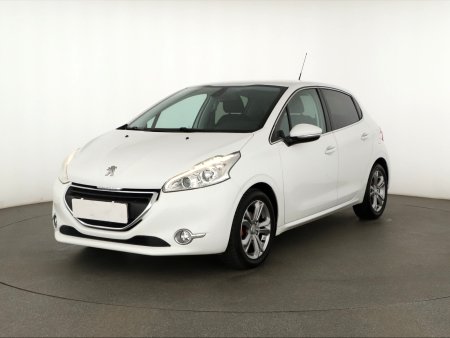 Peugeot 208, 2015 - pohled č. 3