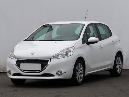 Peugeot 208, 2014 - pohled č. 3
