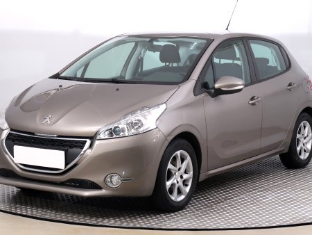 Peugeot 208, 2014 - pohled č. 3