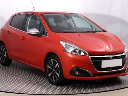 Peugeot 208, 2015