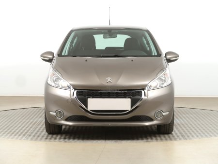 Peugeot 208, 2013 - pohled č. 2