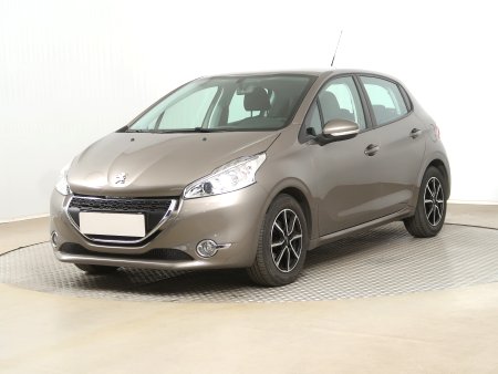 Peugeot 208, 2013 - pohled č. 3