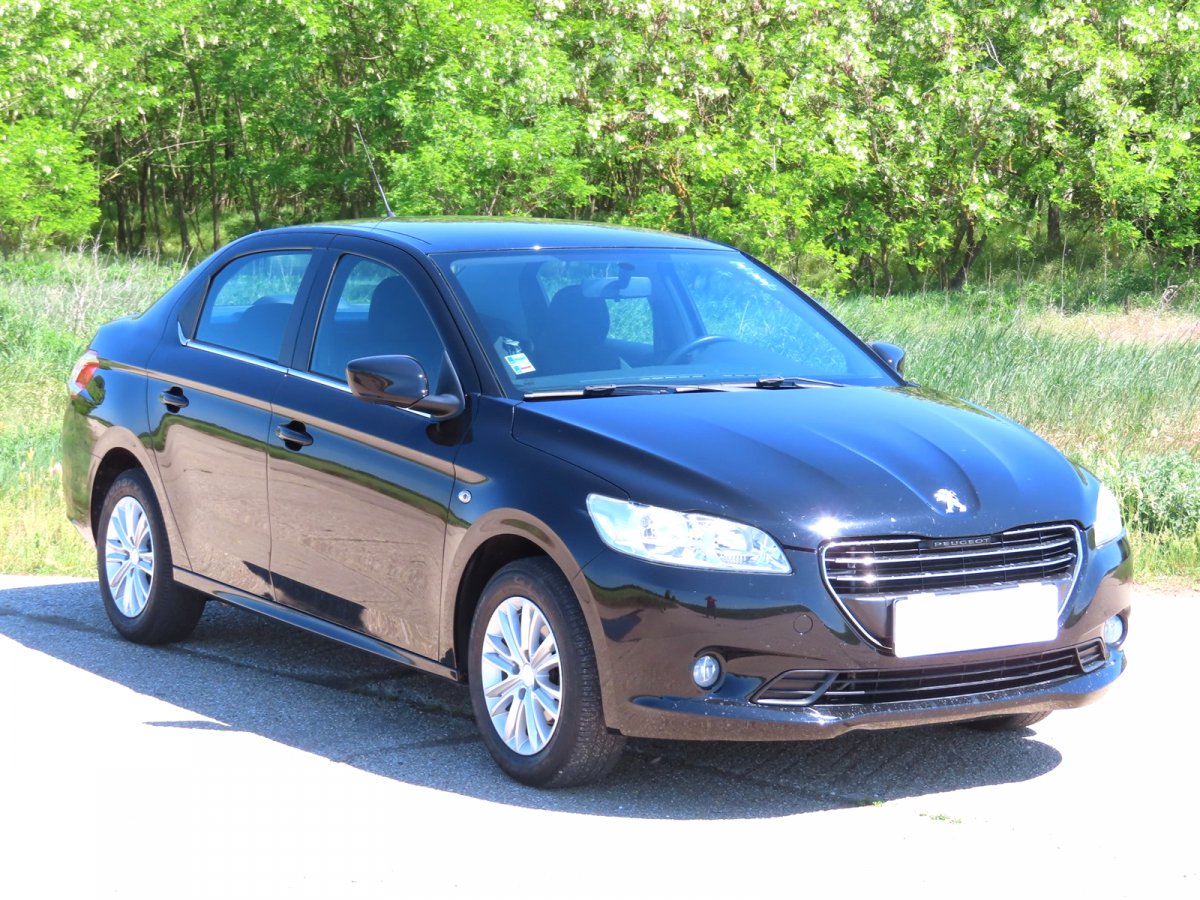 Peugeot 301, 2013 - celkový pohled