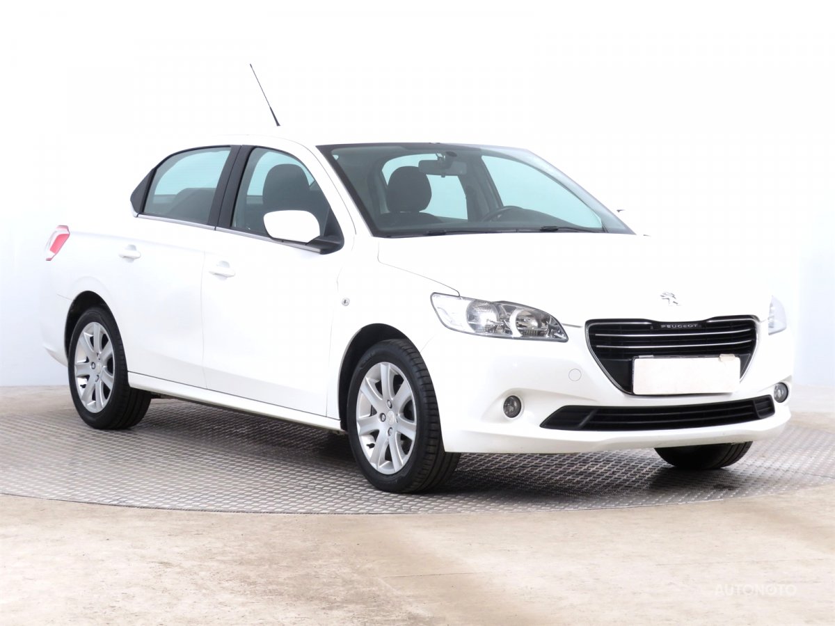 Peugeot 301, 2012 - celkový pohled