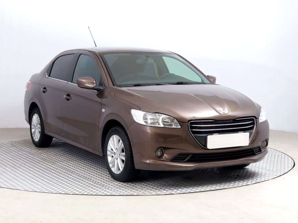 Peugeot 301, 2013 - celkový pohled