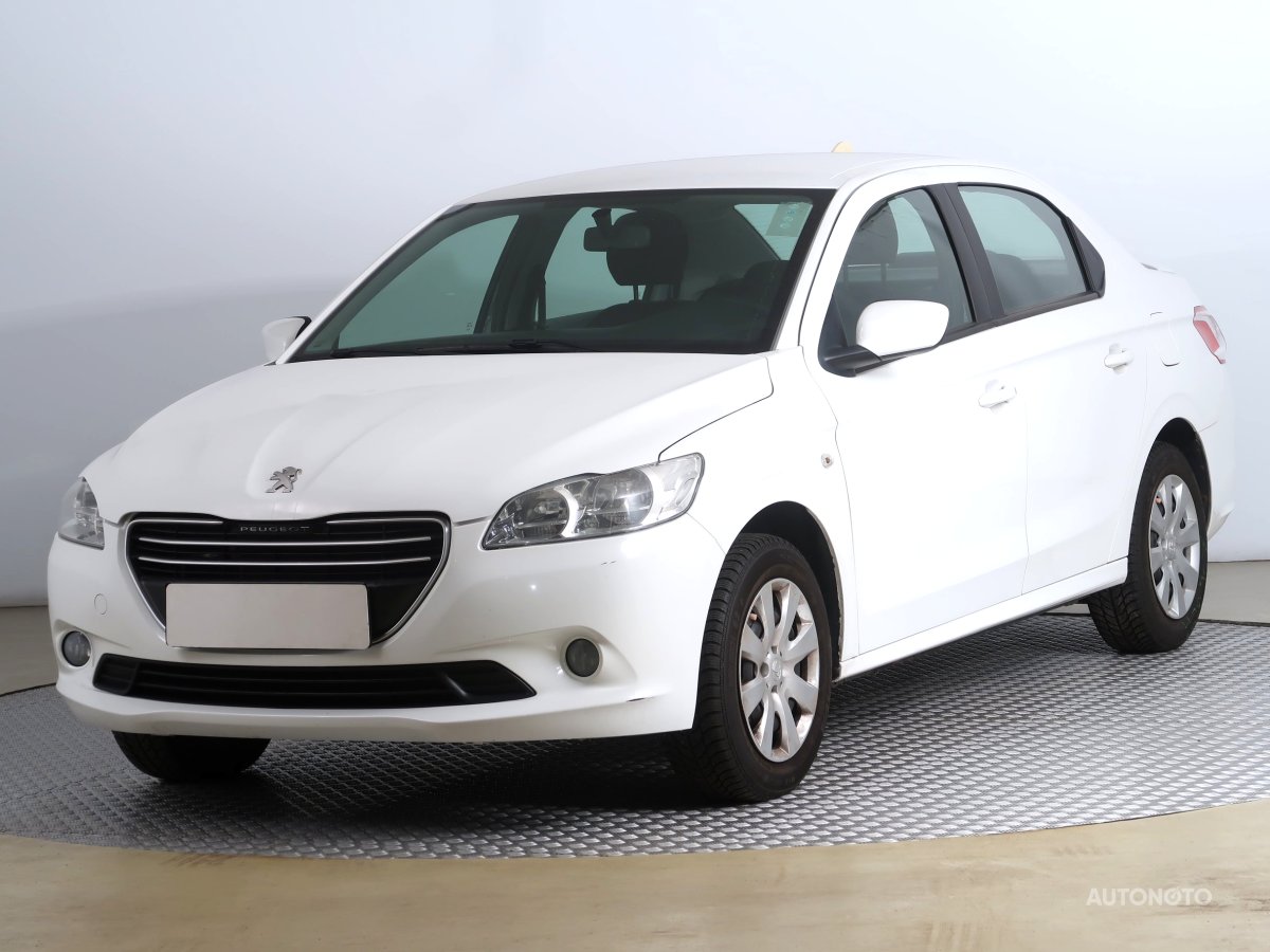 Peugeot 301, 2013 - pohled č. 3