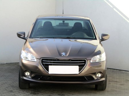 Peugeot 301, 2013 - pohled č. 2