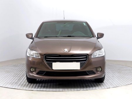 Peugeot 301, 2013 - pohled č. 2