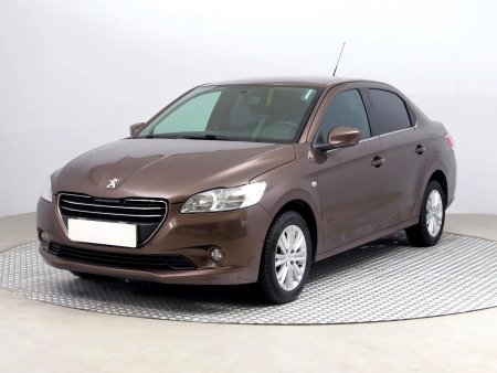 Peugeot 301, 2013 - pohled č. 3