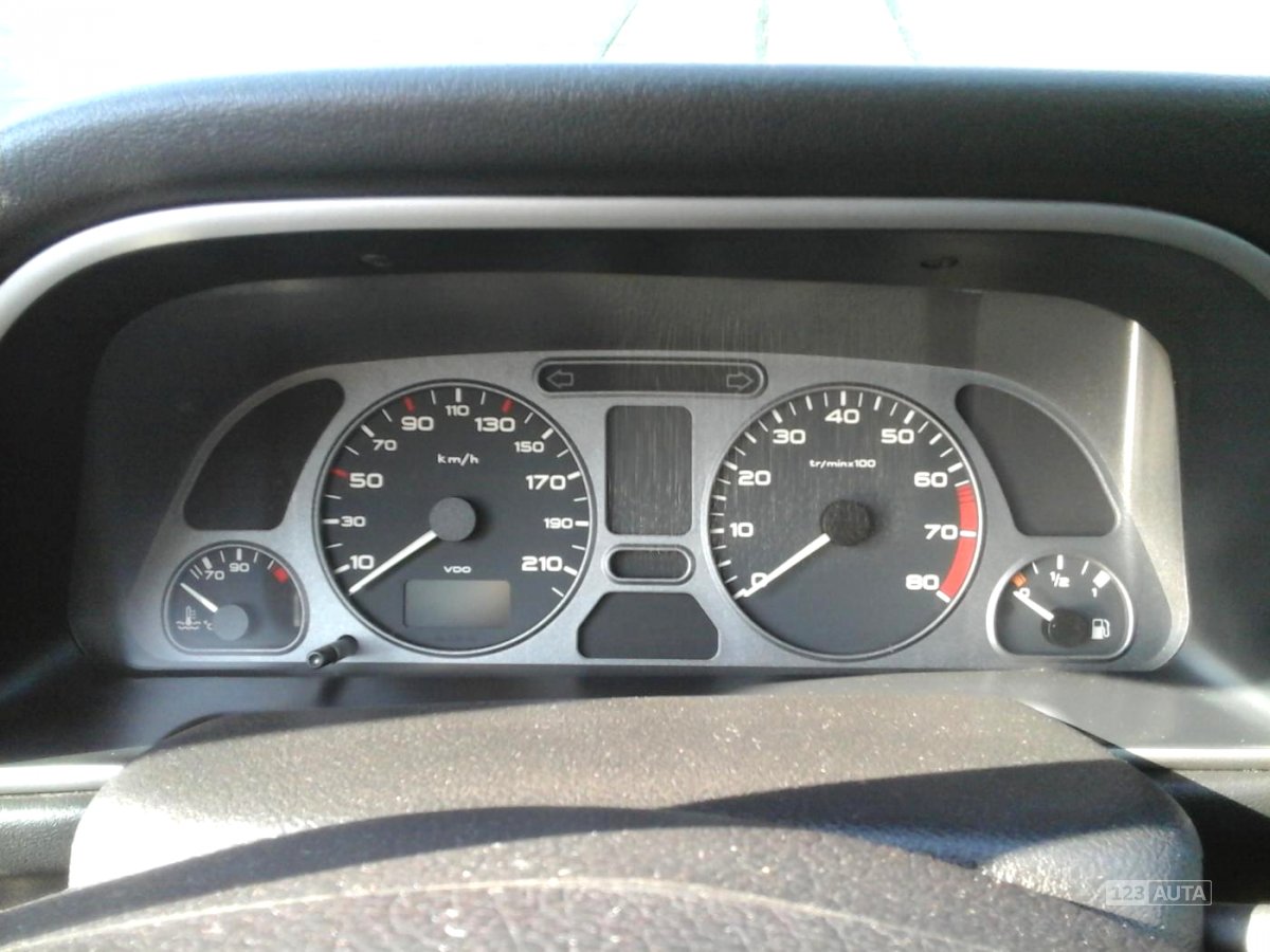 Peugeot 306, 2000 - pohled č. 16