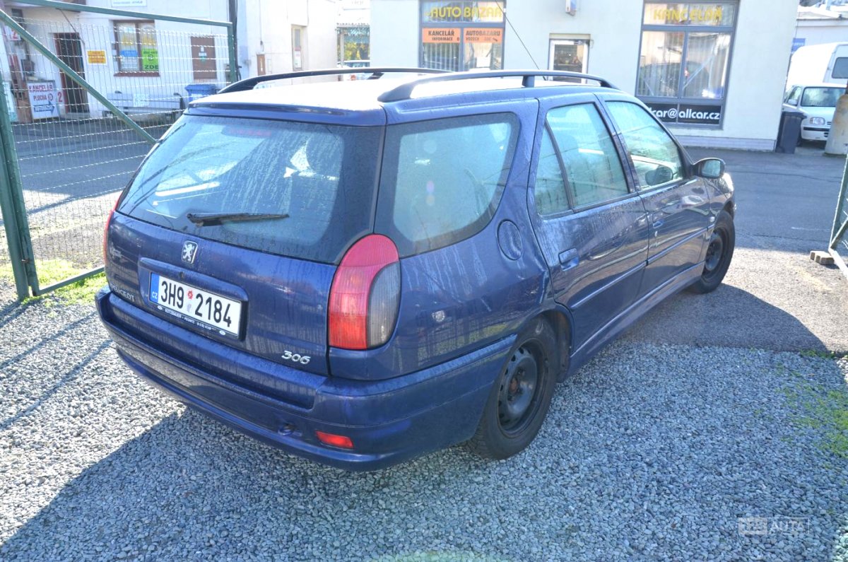 Peugeot 306, 2000 - pohled č. 6