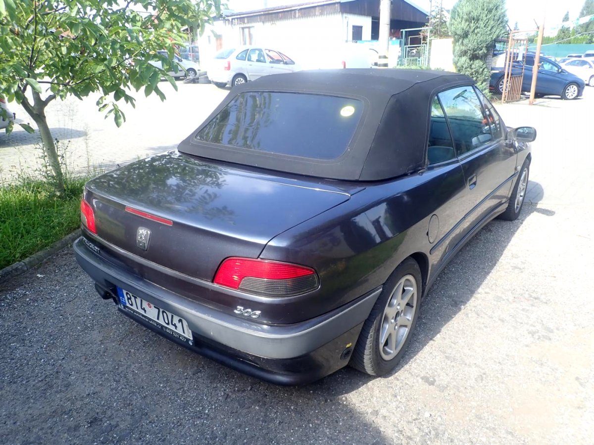Peugeot 306, 2000 - pohled č. 3