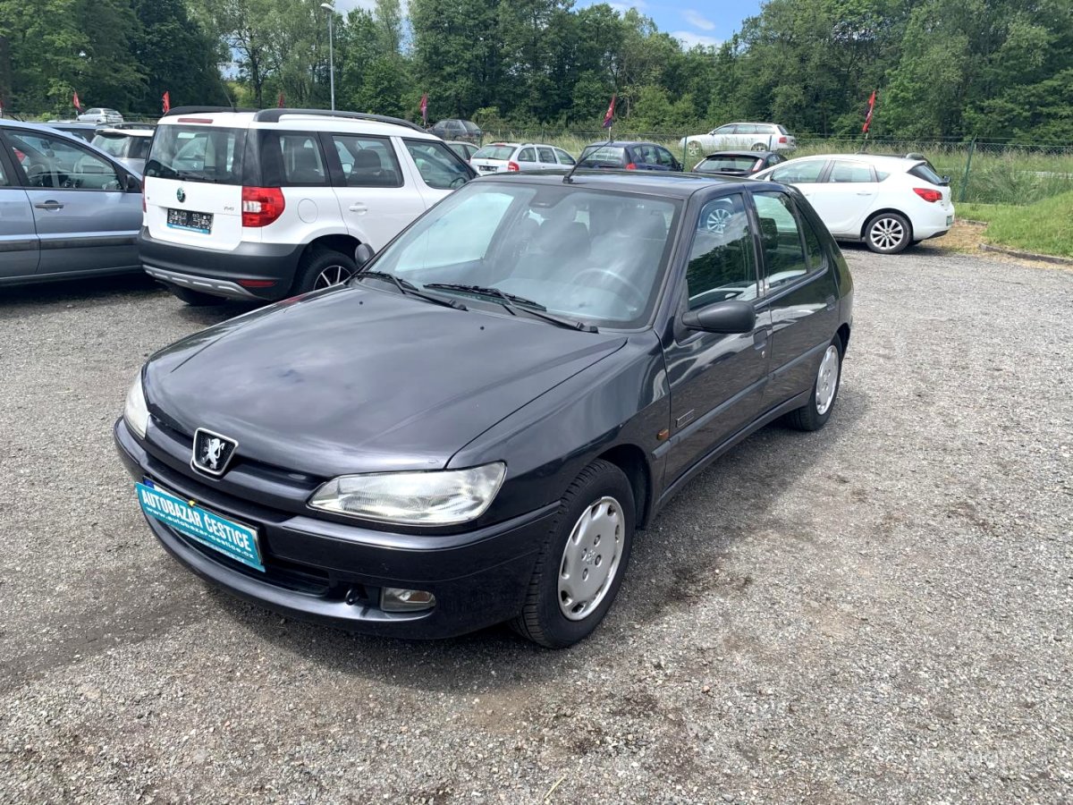 Peugeot 306, 1999 - celkový pohled