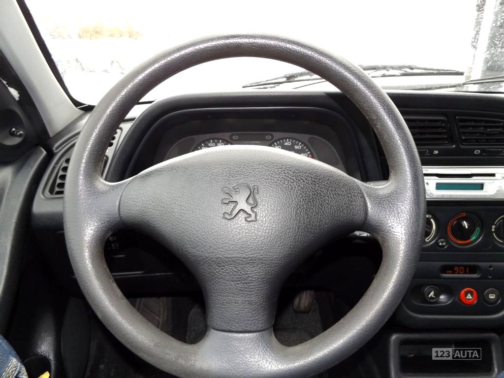 Peugeot 306, 1998 - pohled č. 11