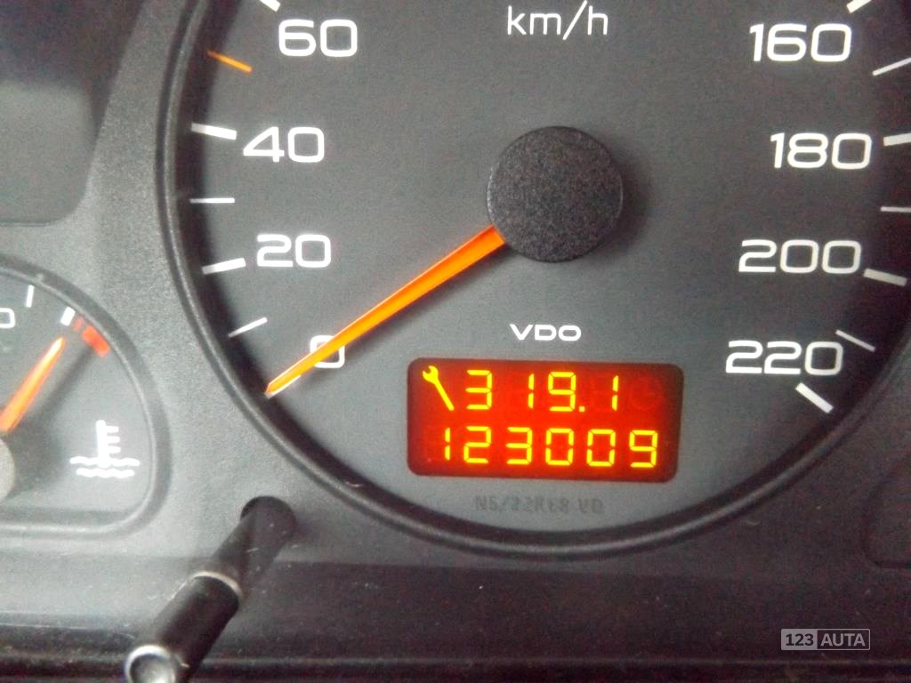 Peugeot 306, 1998 - pohled č. 12