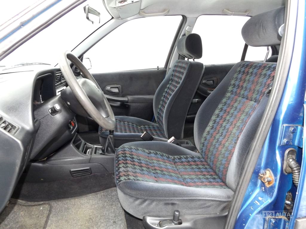 Peugeot 306, 1998 - pohled č. 8