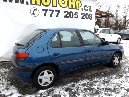 Peugeot 306, 1998 - pohled č. 5