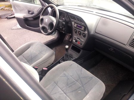 Peugeot 306, 2002 - pohled č. 8