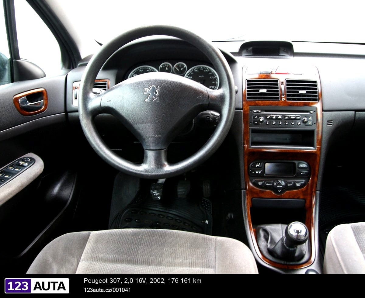 Peugeot 307, 2002 - pohled č. 12
