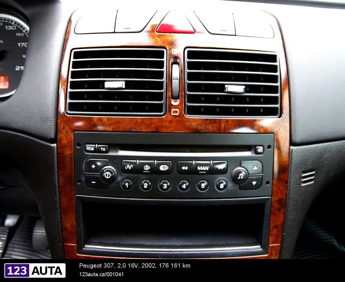 Peugeot 307, 2002 - pohled č. 19