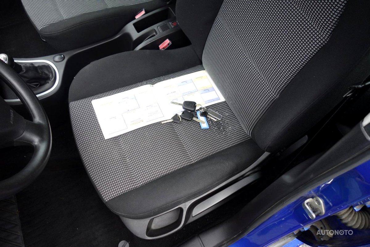 Peugeot 307, 2004 - pohled č. 10