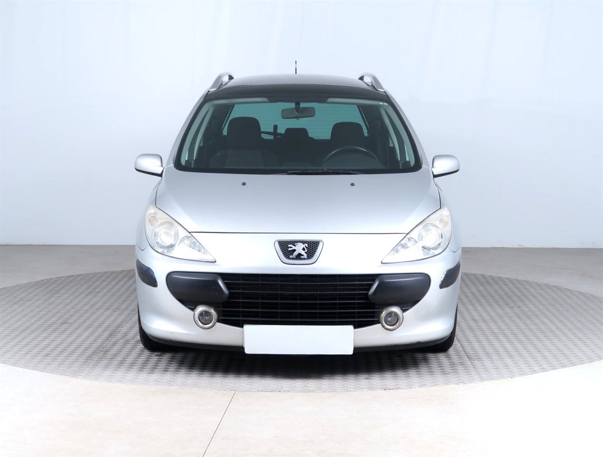 Peugeot 307, 2005 - pohled č. 2