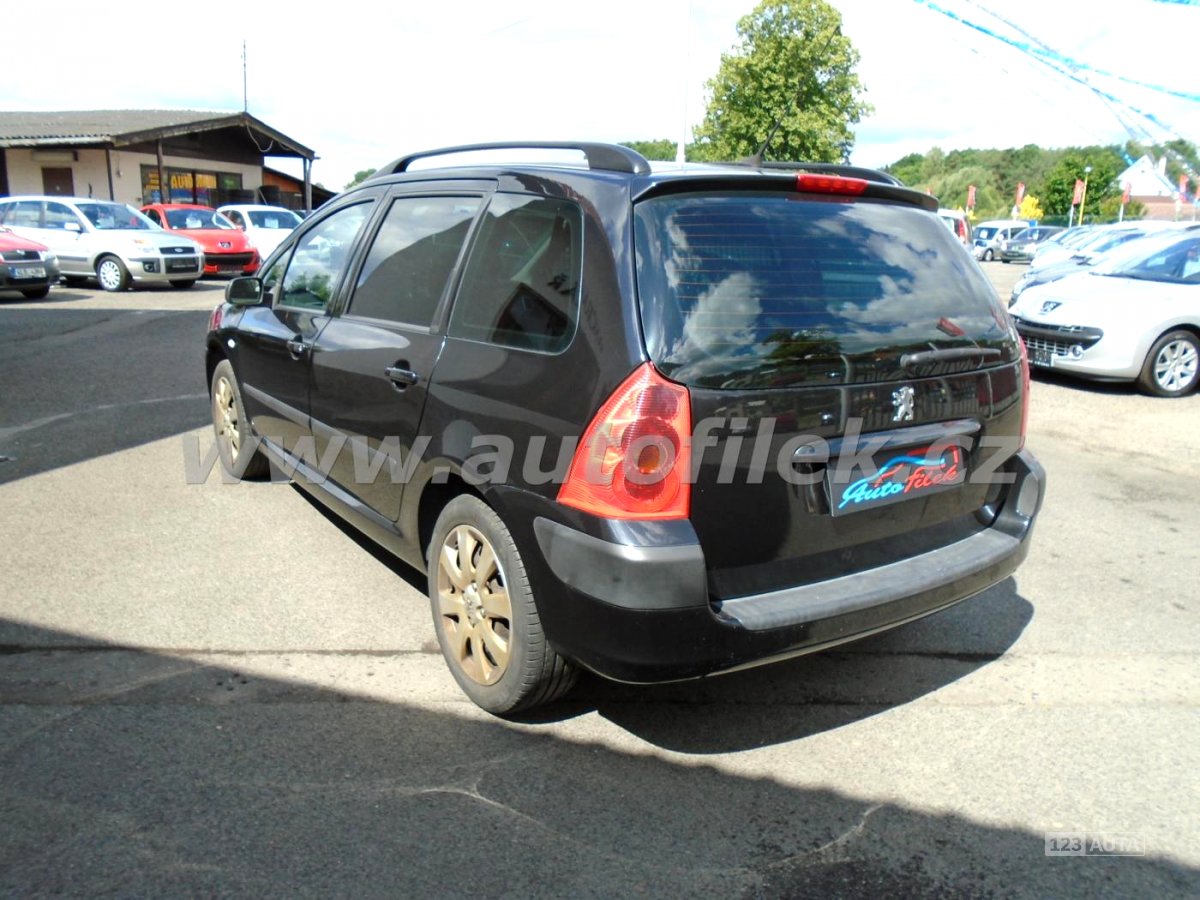 Peugeot 307, 2004 - pohled č. 3