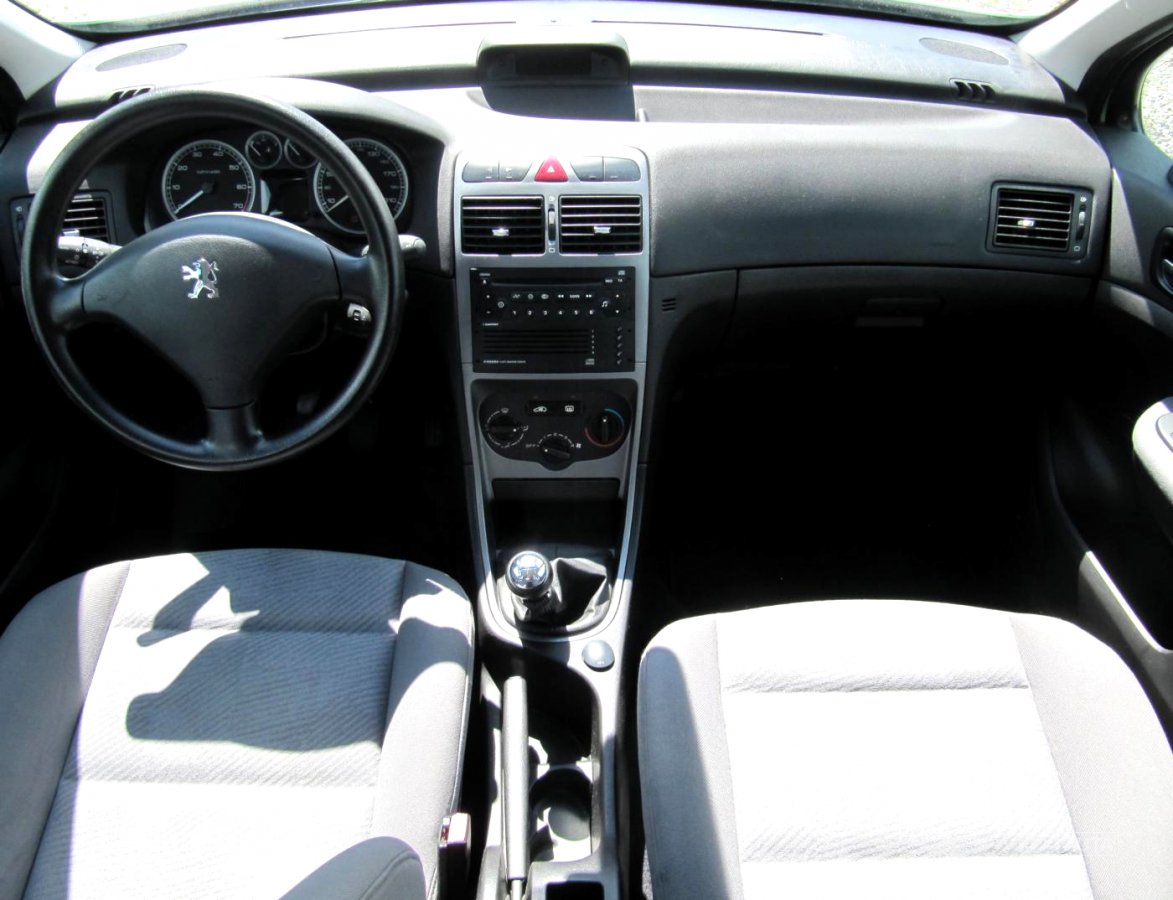 Peugeot 307, 2001 - pohled č. 7