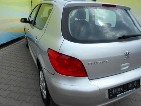 Peugeot 307, 2006 - pohled č. 9