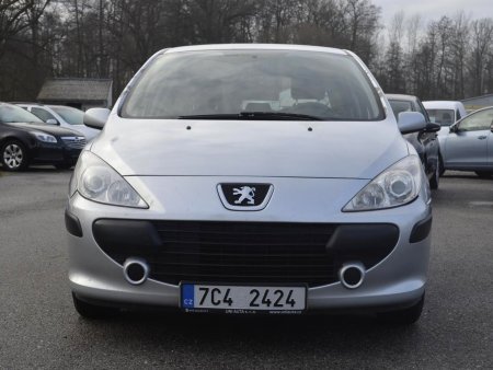 Peugeot 307, 2005 - pohled č. 2