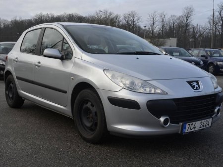 Peugeot 307, 2005 - pohled č. 3