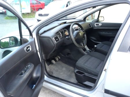 Peugeot 307, 2001 - pohled č. 8