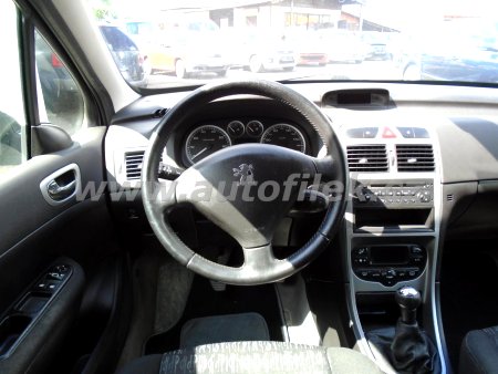 Peugeot 307, 2004 - pohled č. 10