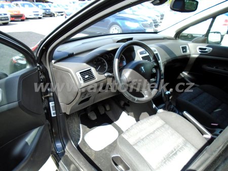 Peugeot 307, 2004 - pohled č. 9