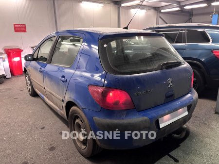 Peugeot 307, 2004 - pohled č. 2