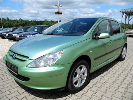 Peugeot 307, 2001