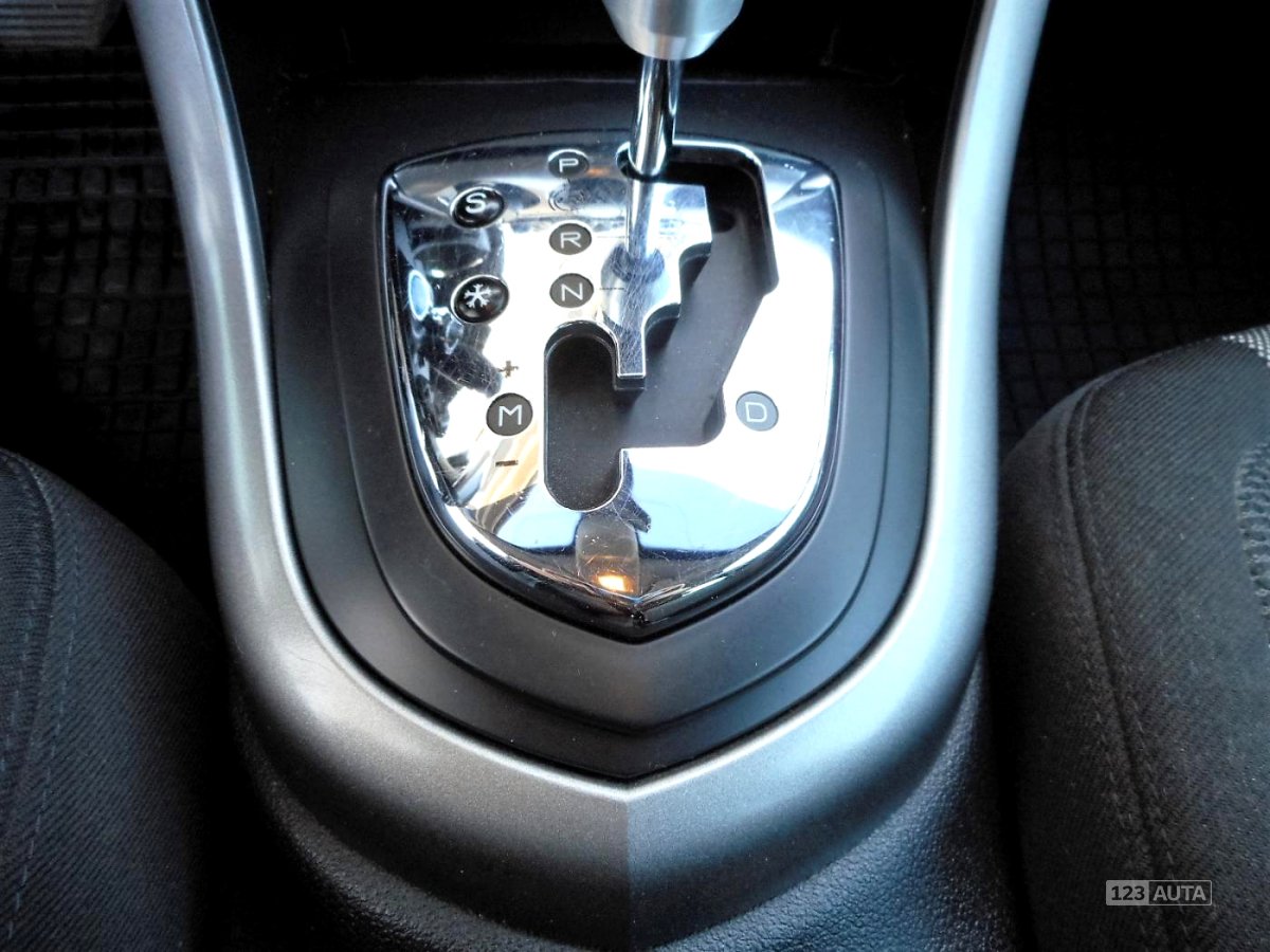 Peugeot 308, 2008 - pohled č. 20