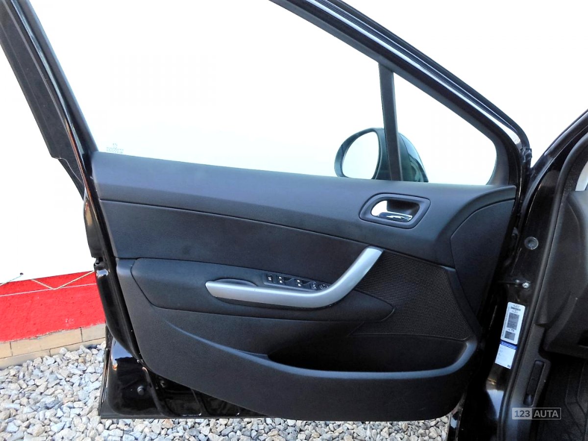 Peugeot 308, 2008 - pohled č. 9