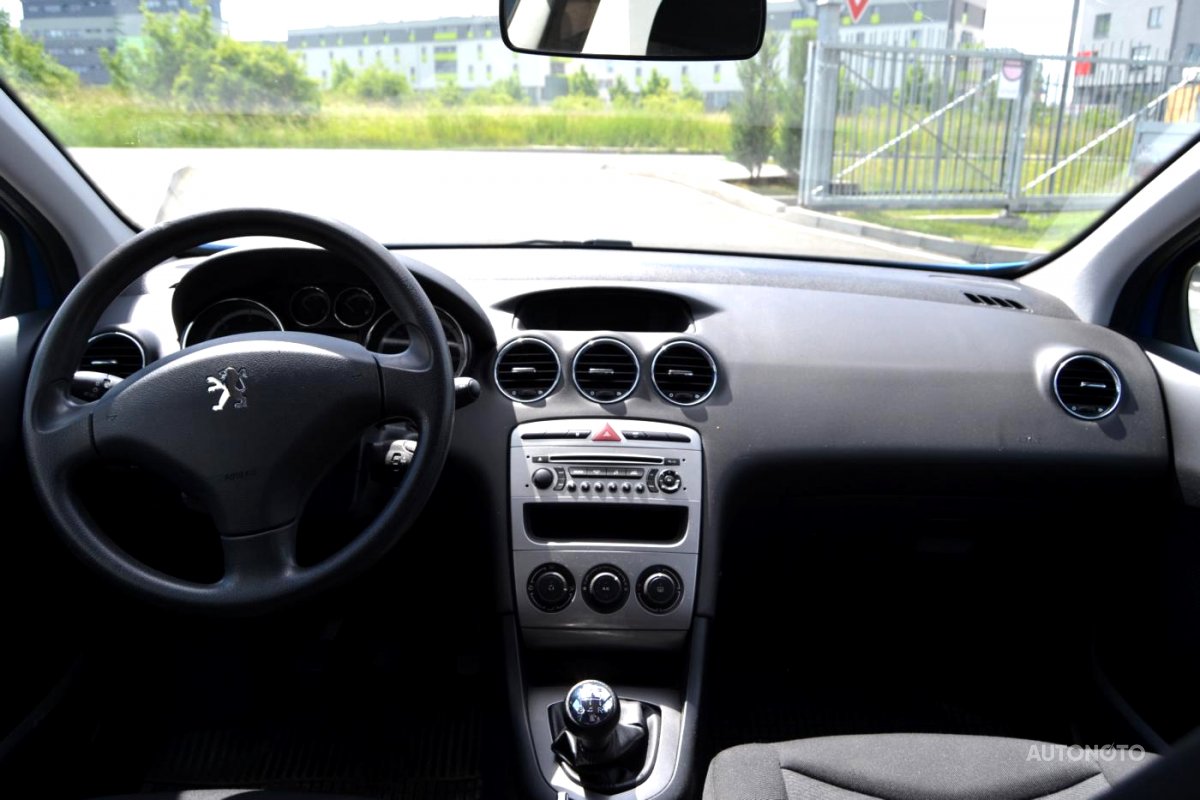 Peugeot 308, 2010 - pohled č. 9