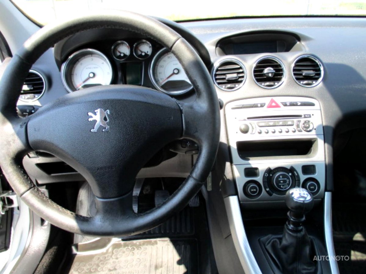 Peugeot 308, 2009 - pohled č. 5