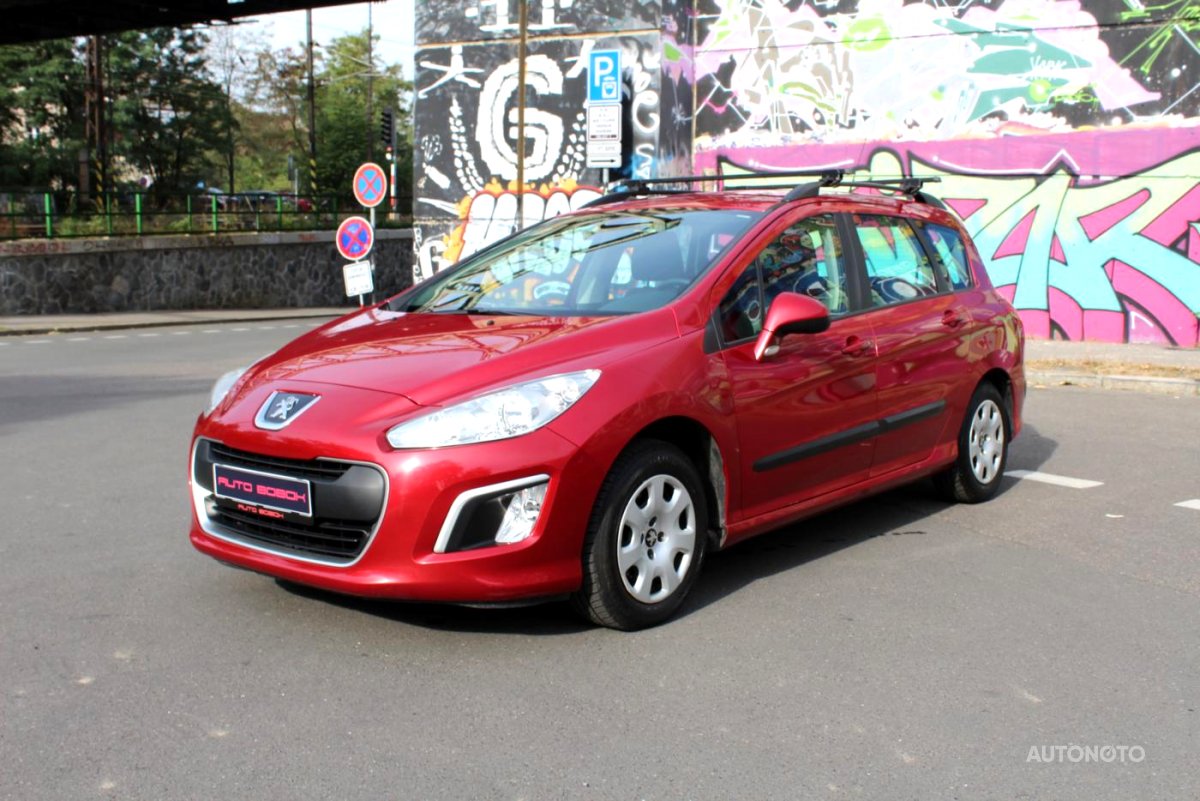 Peugeot 308, 2012 - pohled č. 2