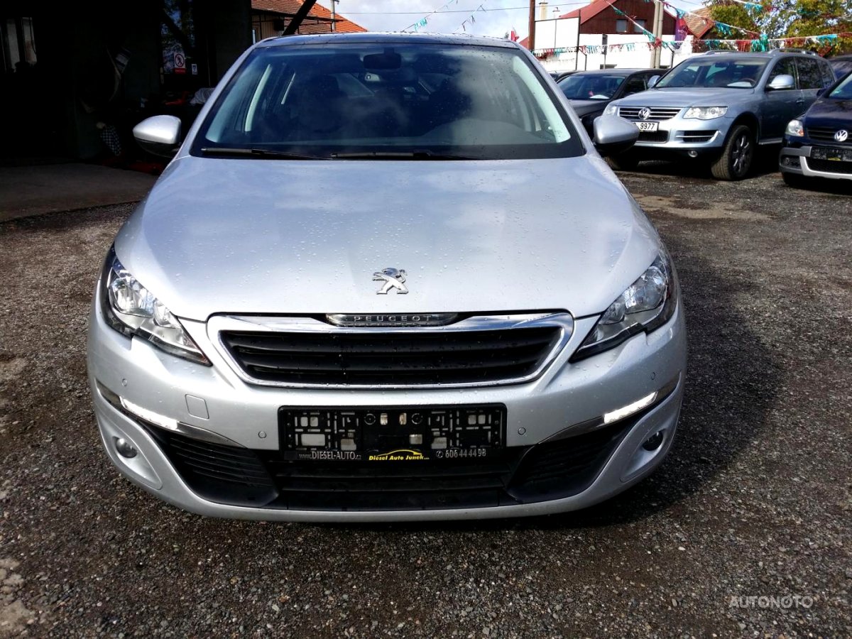 Peugeot 308, 2014 - pohled č. 2