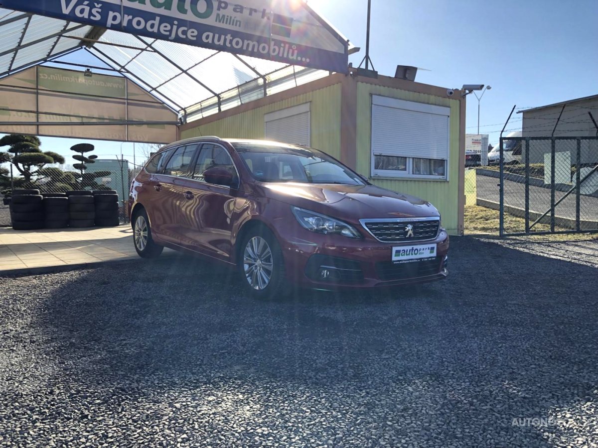 Peugeot 308, 2018 - pohled č. 3