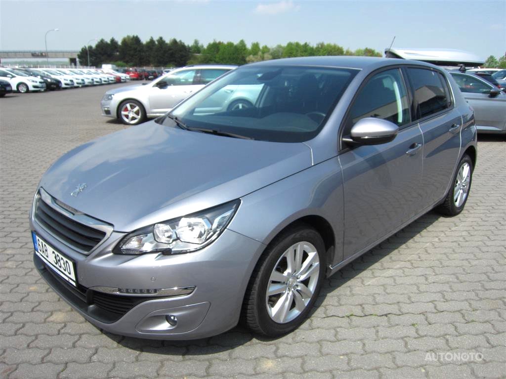 Volkswagen Touran, 2018 - pohled č. 2