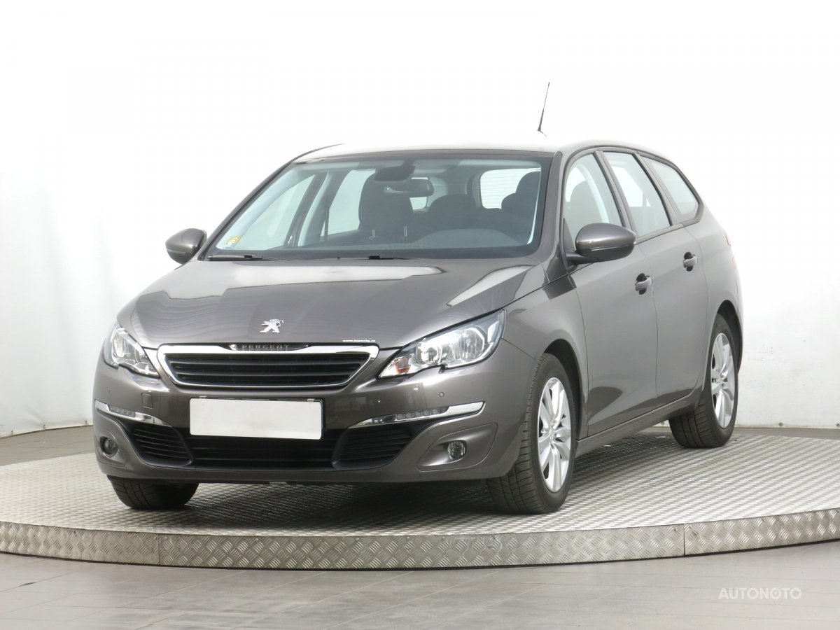 Peugeot 308, 2016 - pohled č. 3