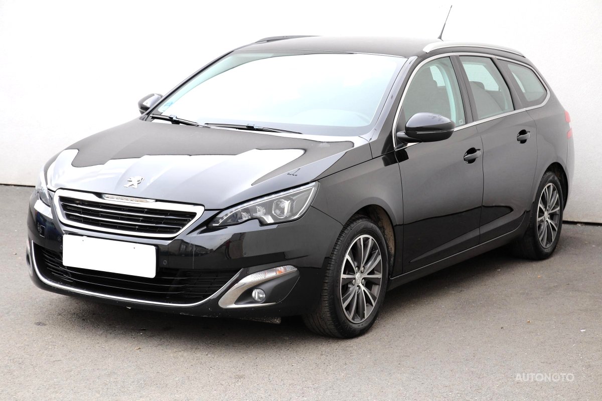 Peugeot 308, 2015 - pohled č. 3