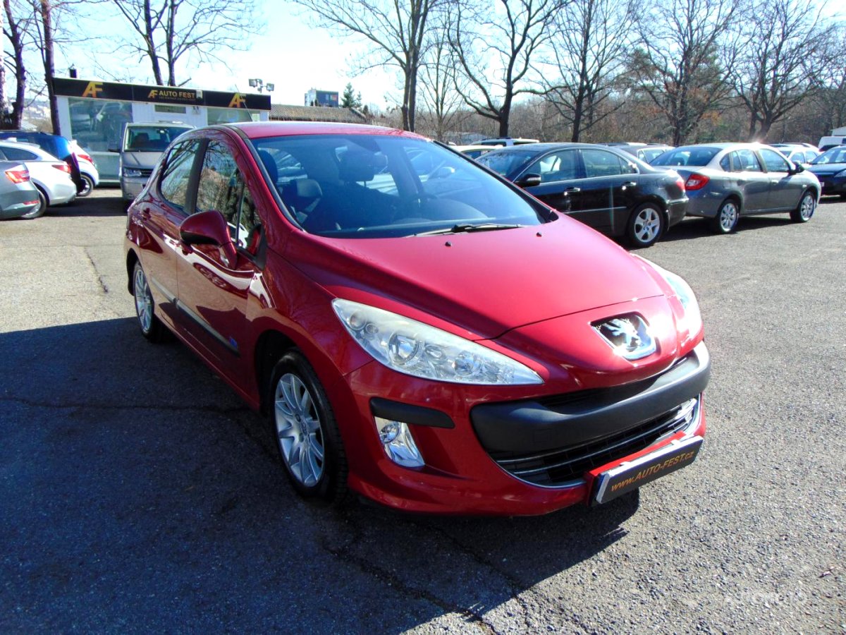 Peugeot 308, 2008 - pohled č. 3