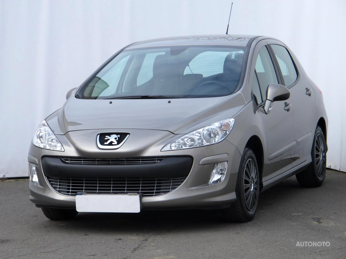 Peugeot 308, 2010 - pohled č. 3