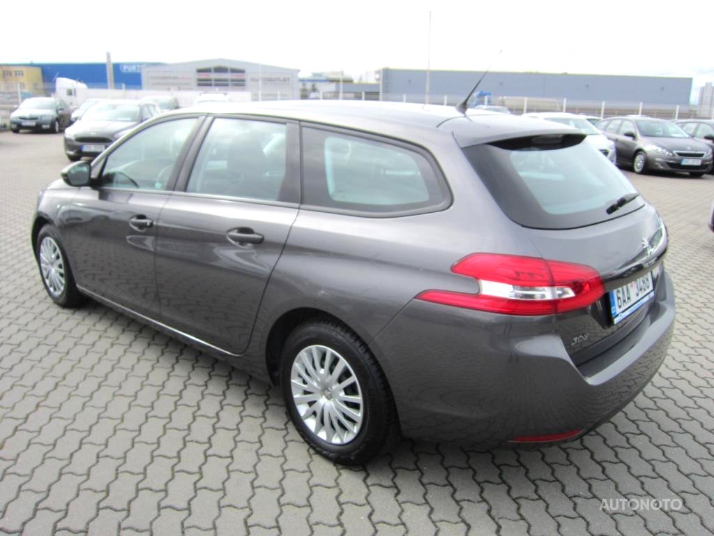 Peugeot 308, 2017 - pohled č. 3